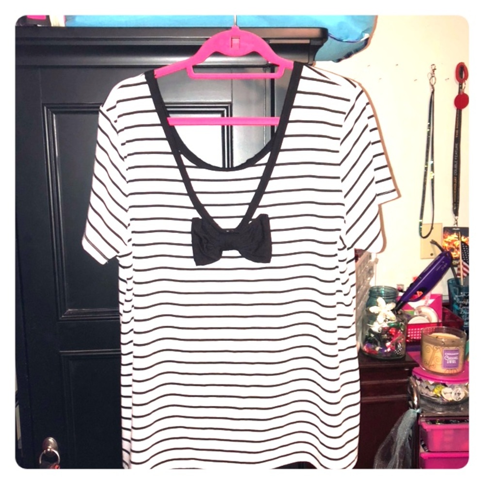 Cute Striped Plus Size Blouse w/Bow